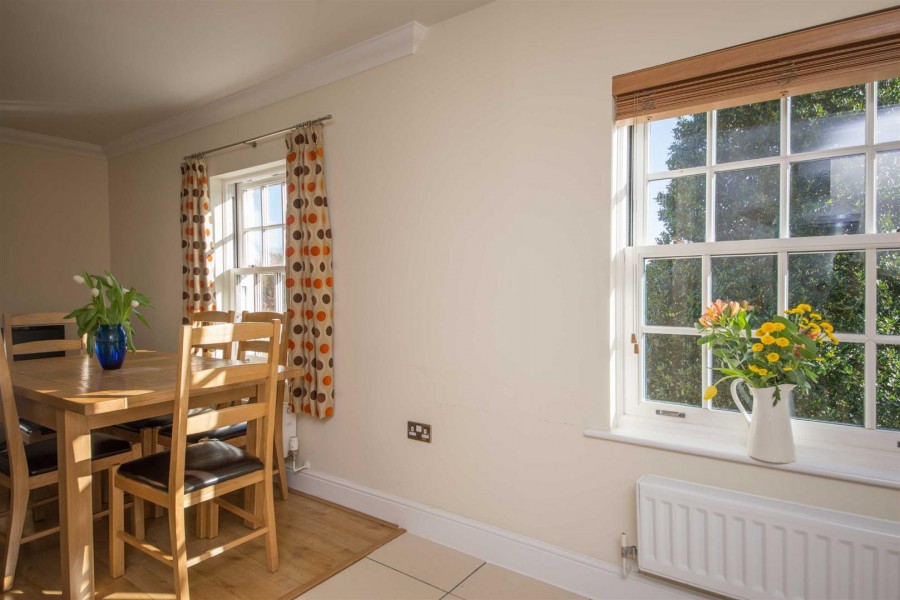 Images for Chichester House, Woodgreen, Witney EAID:flowersapi BID:3